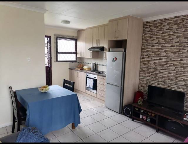 2 BEDROOM HOUSE RENTED IN SHERWOOD